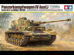 Tamiya 36211 1/16 German Panzer IV Ausf.J z silnikiem